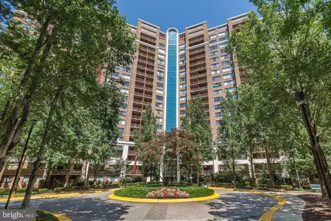 10101 Grosvenor Pl #1317, Rockville, MD 20852