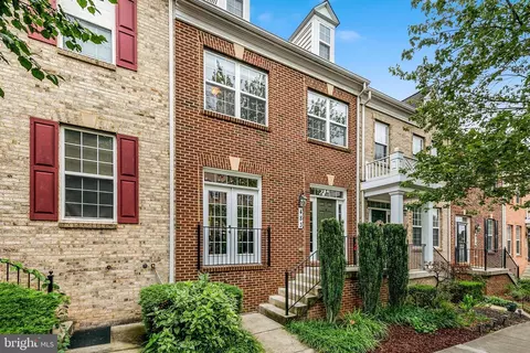 483 Whetstone Glen St, Gaithersburg, MD 20877