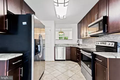 13406 Silver Moon Way, Silver Spring, MD 20904 photo 2