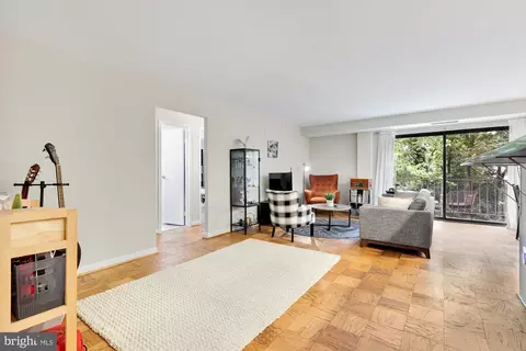575 Thayer Ave #205, Silver Spring, MD 20910