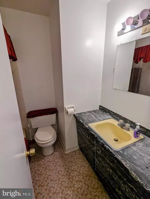 9506 E Light Dr, Silver Spring, MD 20903 photo 17
