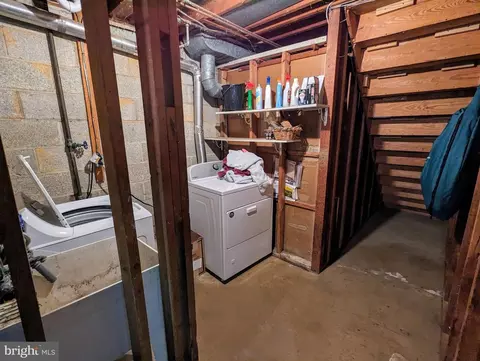 9506 E Light Dr, Silver Spring, MD 20903 photo 33