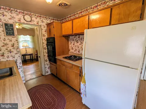 9506 E Light Dr, Silver Spring, MD 20903 photo 8