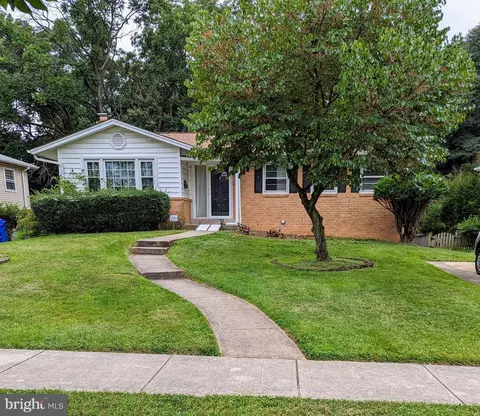 9506 E Light Dr, Silver Spring, MD 20903