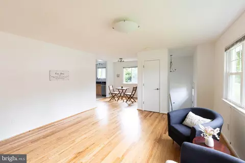 3702 Wendy Ln, Silver Spring, MD 20906 photo 4