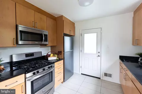 3702 Wendy Ln, Silver Spring, MD 20906 photo 6