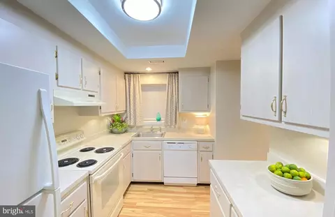 3501 Forest Edge Dr #14-2D, Silver Spring, MD 20906
