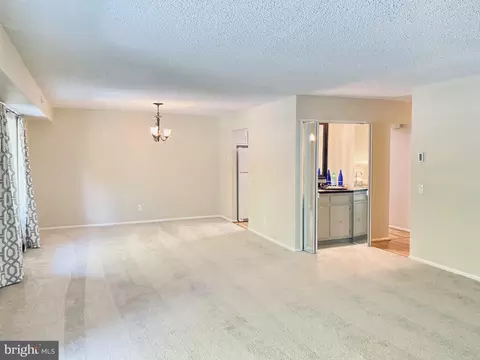 3501 Forest Edge Dr #14-2D, Silver Spring, MD 20906 photo 7