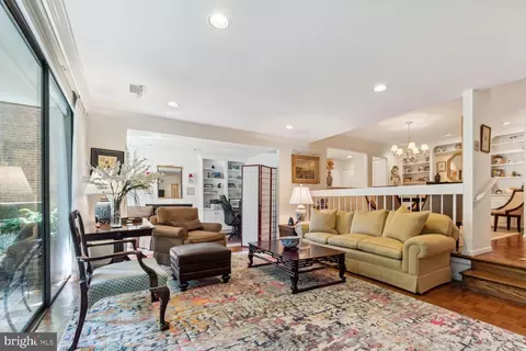 4948 Sentinel Dr #7-305, Bethesda, MD 20816