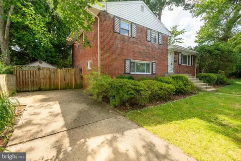12109 Galena Rd, Rockville, MD 20852