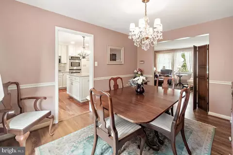 11404 Charlton Dr, Silver Spring, MD 20902 photo 8