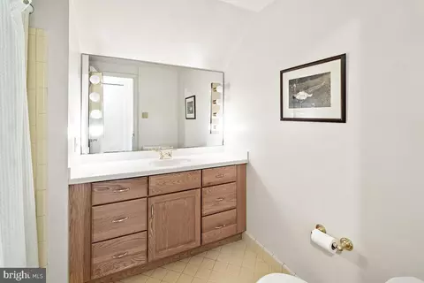 11404 Charlton Dr, Silver Spring, MD 20902 photo 16