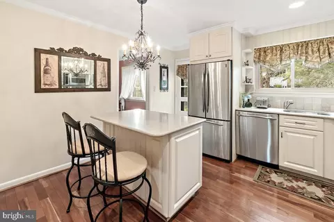 11404 Charlton Dr, Silver Spring, MD 20902 photo 6