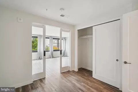 700 Roeder Rd #404, Silver Spring, MD 20910 photo 19
