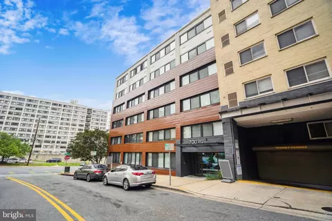 700 Roeder Rd #404, Silver Spring, MD 20910 photo 28