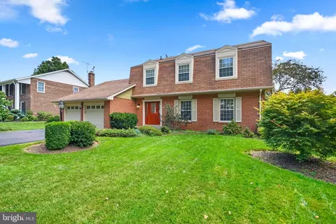 1503 Allview Dr, Potomac, MD 20854
