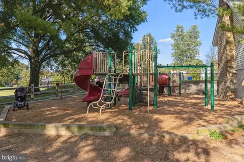 104 Saint Lawrence Dr, Silver Spring, MD 20901 photo 28
