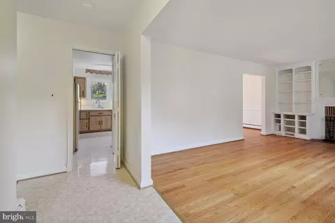 104 Saint Lawrence Dr, Silver Spring, MD 20901 photo 14