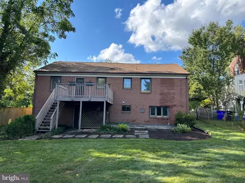 104 Saint Lawrence Dr, Silver Spring, MD 20901 photo 4