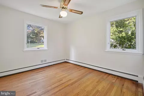 104 Saint Lawrence Dr, Silver Spring, MD 20901 photo 18