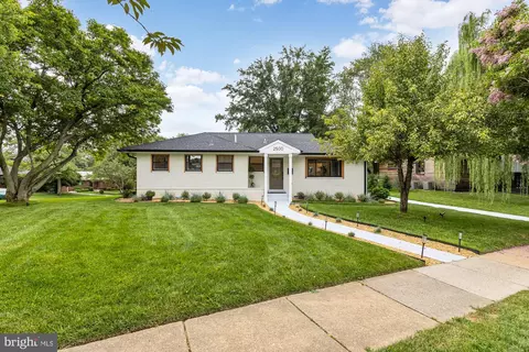 2500 Spencer Rd, Silver Spring, MD 20910 photo 7