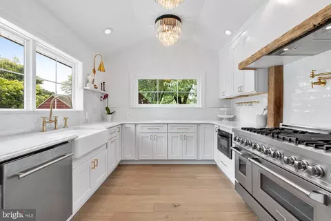2500 Spencer Rd, Silver Spring, MD 20910 photo 35