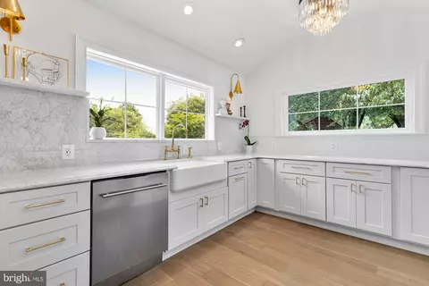 2500 Spencer Rd, Silver Spring, MD 20910 photo 37