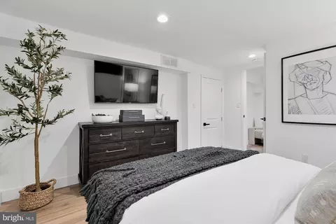 2500 Spencer Rd, Silver Spring, MD 20910 photo 66