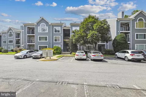 20410 Shore Harbour Dr #6-D, Germantown, MD 20874