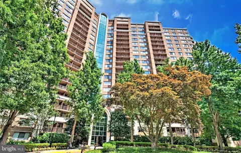 10101 Grosvenor Pl #620, Rockville, MD 20852