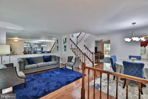 15 Ashmont Ct, Silver Spring, MD 20906 photo 3