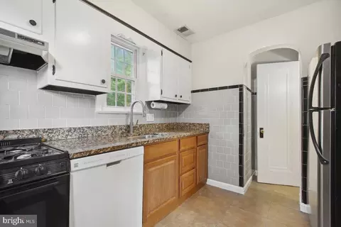 8818 Flower Ave, Silver Spring, MD 20901 photo 10