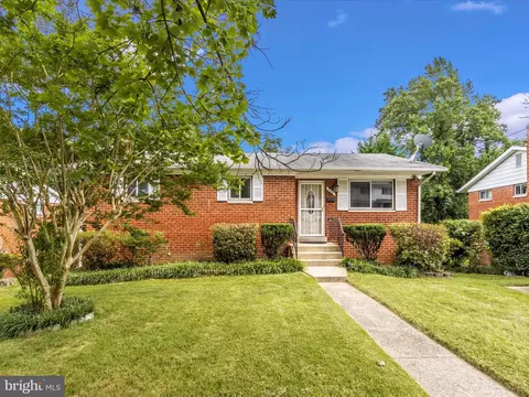 240 Hannes St, Silver Spring, MD 20901
