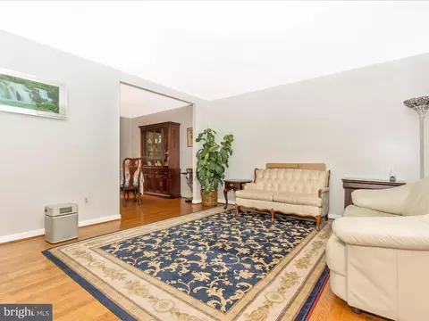 240 Hannes St, Silver Spring, MD 20901 photo 3