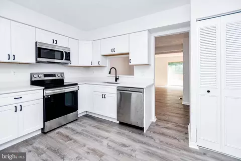 11409 Encore Dr, Silver Spring, MD 20901 photo 5