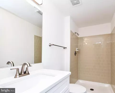 11409 Encore Dr, Silver Spring, MD 20901 photo 22