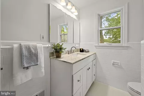 10122 Greenock Rd, Silver Spring, MD 20901 photo 12