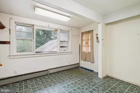 1913 Locust Grove Rd, Silver Spring, MD 20910 photo 13
