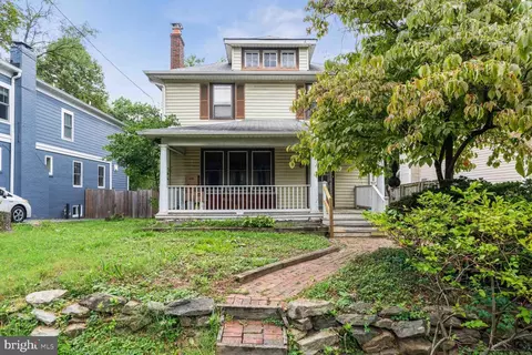 1913 Locust Grove Rd, Silver Spring, MD 20910 photo 2
