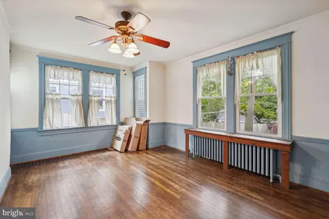 1913 Locust Grove Rd, Silver Spring, MD 20910 photo 8