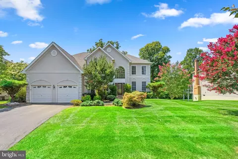 4000 Fox Valley Dr, Rockville, MD 20853