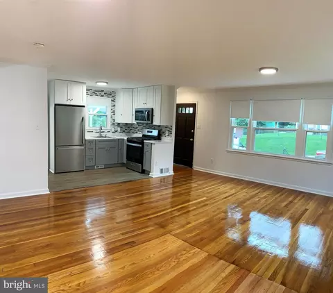 12121 Goodhill Rd, Silver Spring, MD 20902 photo 8