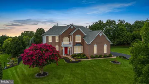 16404 Danforth Ct, Rockville, MD 20853