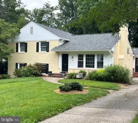 9818 Culver St, Kensington, MD 20895