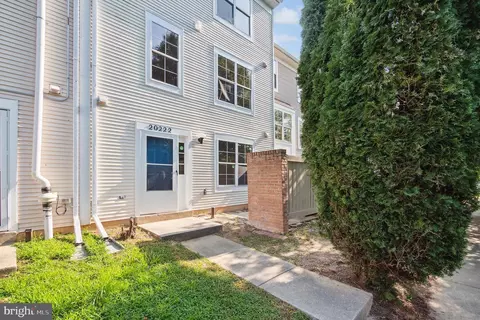 20222 Harbor Tree Rd, Montgomery Village, MD 20886