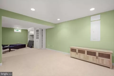 920 Brick Manor Cir, Silver Spring, MD 20905 photo 41