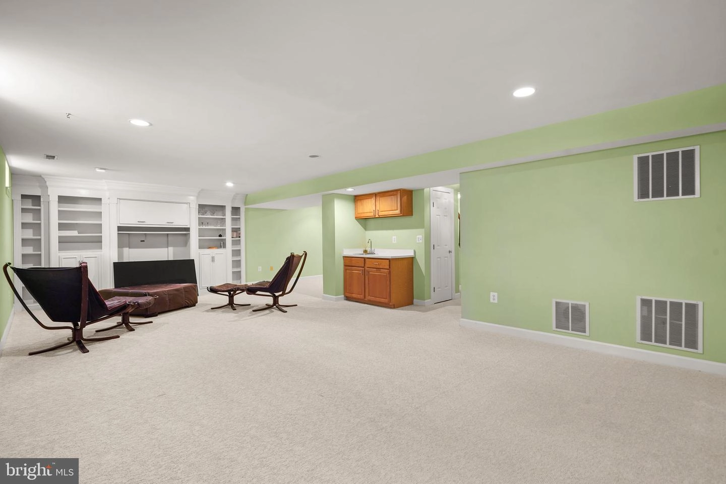 920 Brick Manor Cir, Silver Spring, MD 20905 photo 49