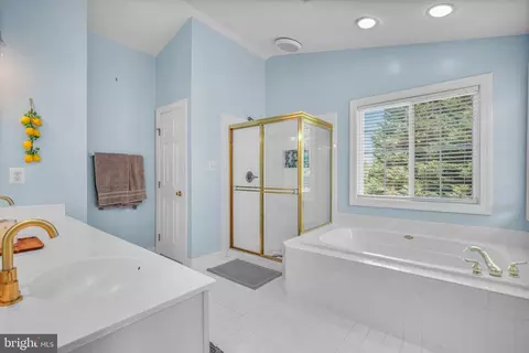 920 Brick Manor Cir, Silver Spring, MD 20905 photo 31