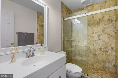 920 Brick Manor Cir, Silver Spring, MD 20905 photo 39