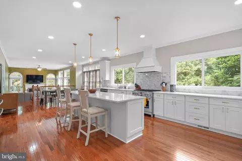 920 Brick Manor Cir, Silver Spring, MD 20905 photo 11